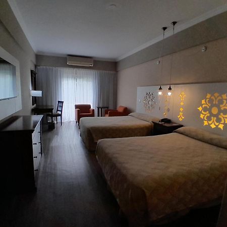 Howard Johnson Pilar Resort Spa & Convention Center Ngoại thất bức ảnh